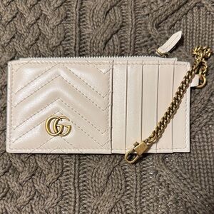 Gucci Marmont Key Cles card holder in very good preloved condition.